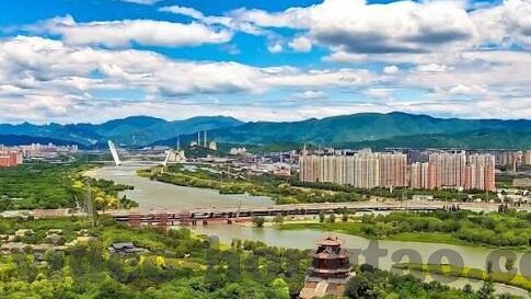 国产麻豆剧果冻传媒app-国产麻豆剧与果冻传媒app，探索成人娱乐的多元化选择